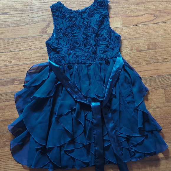 Girls Dress - Picture 2 of 2
